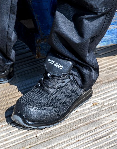 unisex all black safety trainer